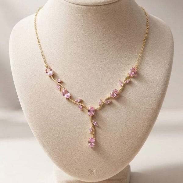 18kt Gold plated Floral Dreamy Tulip Necklace