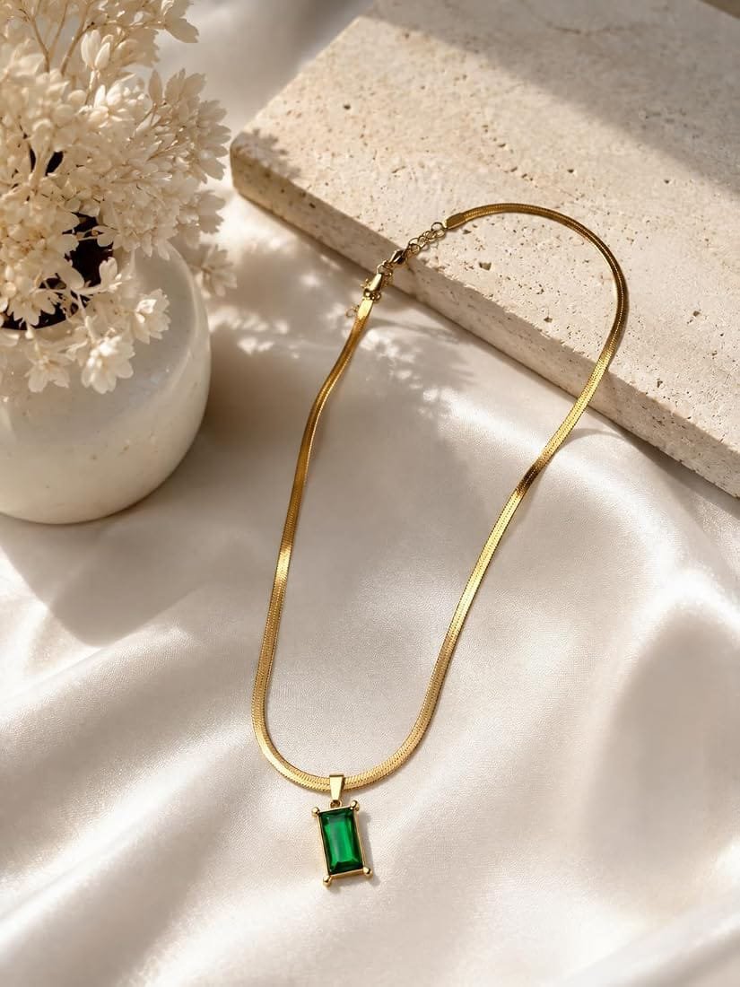 18kt Gold plated, Green premium stone attached Neckchain