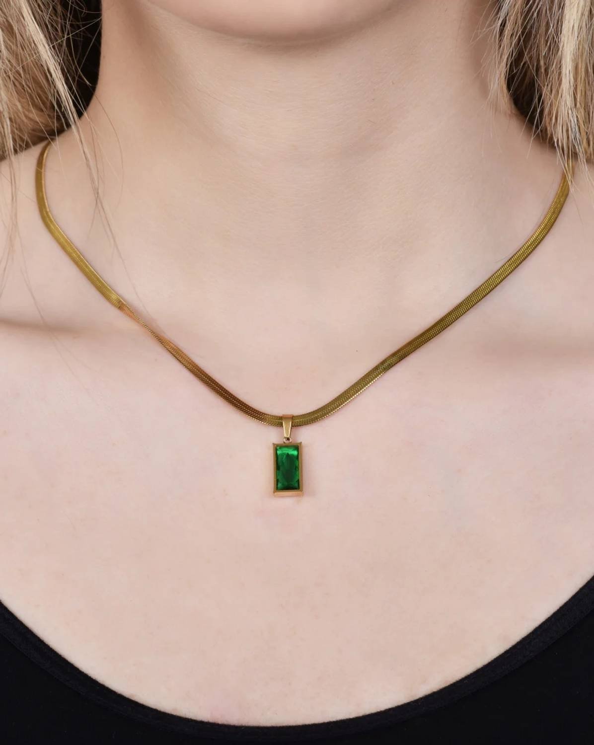 18kt Gold plated, Green premium stone attached Neckchain - Image 3