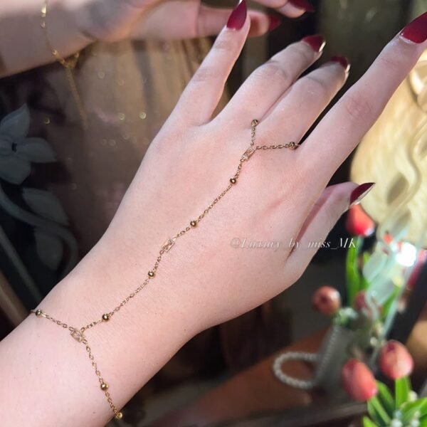 18KT GOLD PLATED MINIMAL HANDCHAIN PINK TINY CRYSTALS