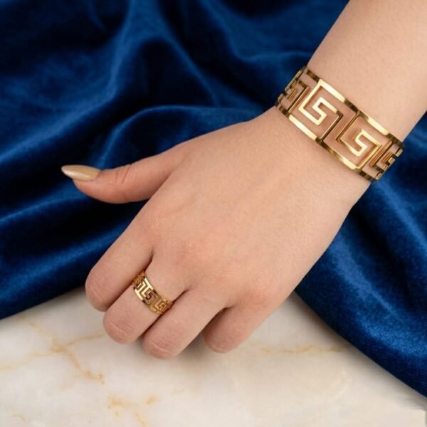 Zig zag 18kt Gold plated Anti Ternish cuff bracelet+ Ring set