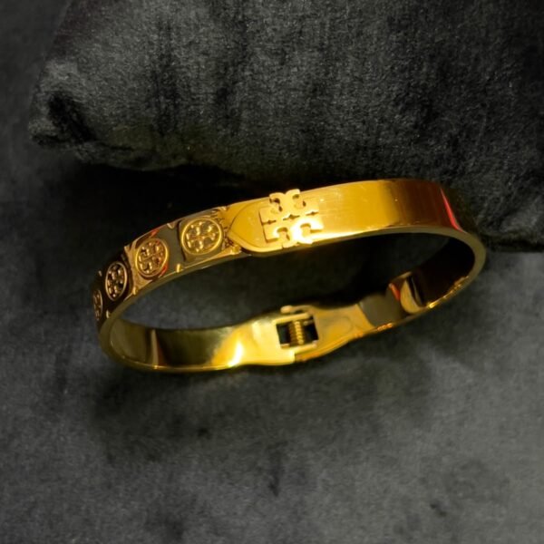 Anti ternish 18kt Gold plated standard size Bracelet