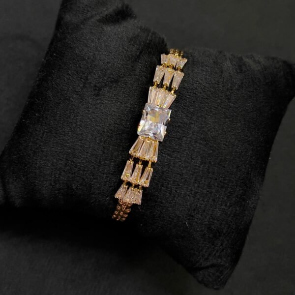 18kt Gold plated Crystal bracelet (anti ternish)