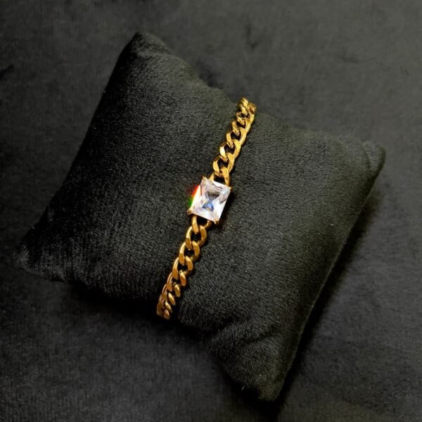 18kt Gold plated cubin chain bracelet (anti ternish)