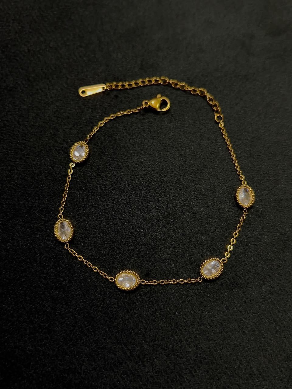 Minimal 18k gold plated , Anti ternish chain bracelet - Image 2
