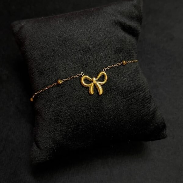 Minimal bow 18k gold plated , Anti ternish chain bracelet