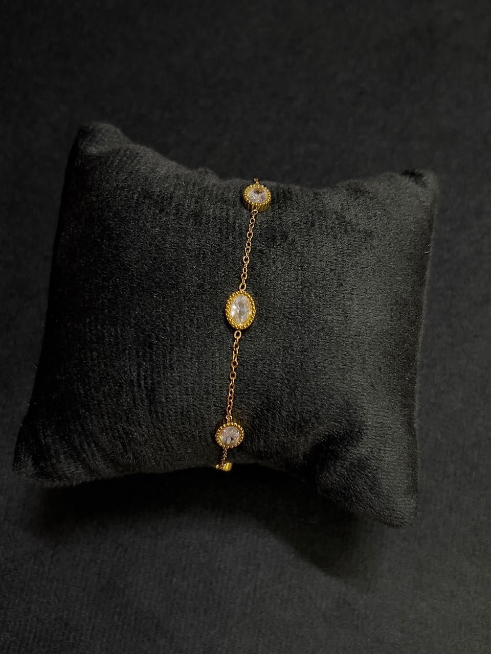 Minimal 18k gold plated , Anti ternish chain bracelet