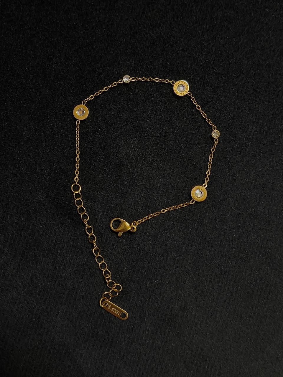 Minimal 18k gold plated , Anti ternish chain bracelet - Image 2