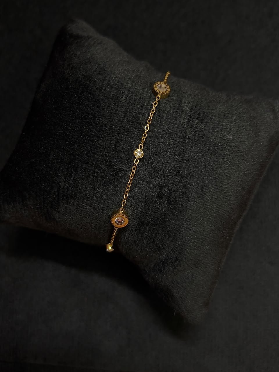 Minimal 18k gold plated , Anti ternish chain bracelet
